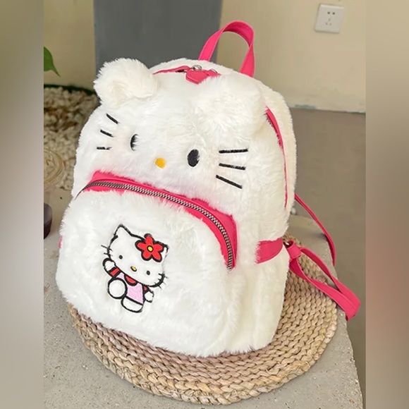 Hello Kitty Backpack - Picture 3 of 5